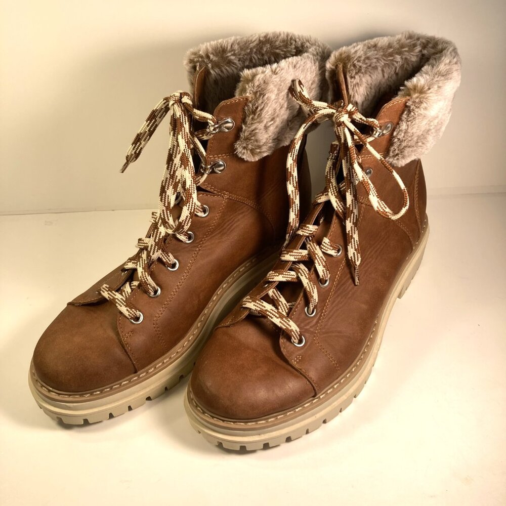 Time & Tru Hiker Boots / Memory Foam / Women's 9 / Dark Tan
